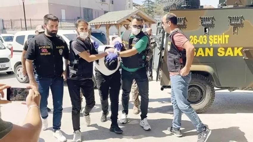 Eskişehir'deki bıçaklı caninin oynadığı bilgisayar oyunu ortaya çıktı! Arda Küçükyetim'in çocukluğundaki detay dikkat çekti