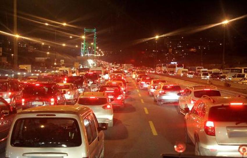 Trafik sigortasında oran değişti! Araba sahiplerine uyarılar peş peşe geldi