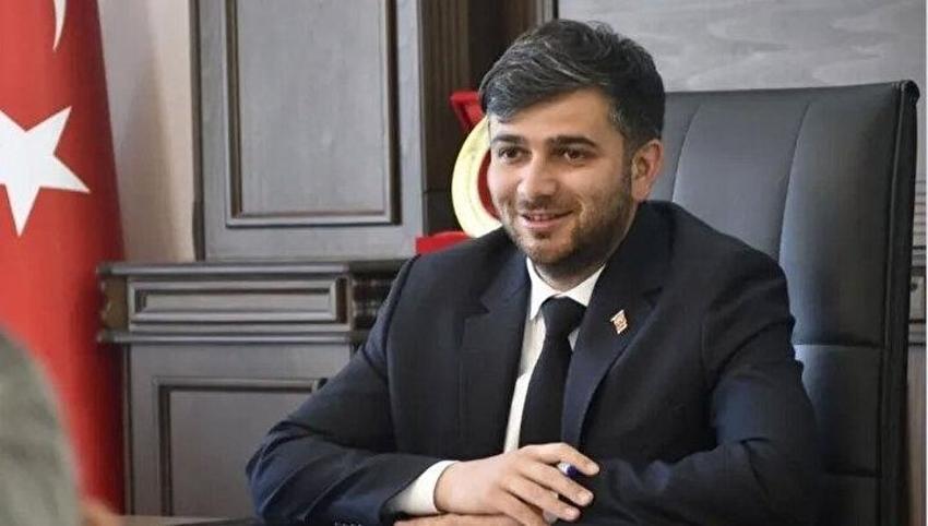 AK Parti’ye kimler katıldı? AK Parti’ye geçen milletvekilleri ve belediye başkanları listesi