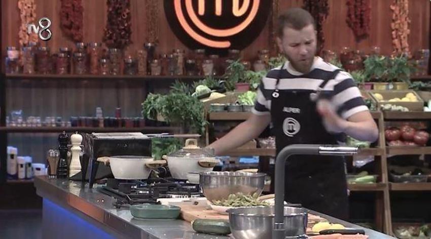 Masterchef eleme adayları belli oldu! Yarışmacı elini blendera kaptırdı