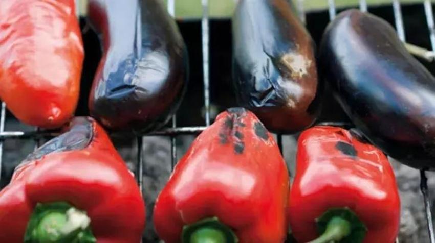 Kışlık patlıcanı saklamak için meğer 1 tutam atmak gerekiyormuş! En taze haliyle kış boyu kalıyor
