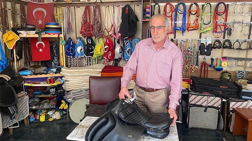Erzurum'da yok olmaya yüz tutmuş mesleklerden birini yapıyor! 'Çırak bulmak imkansız hale geldi'