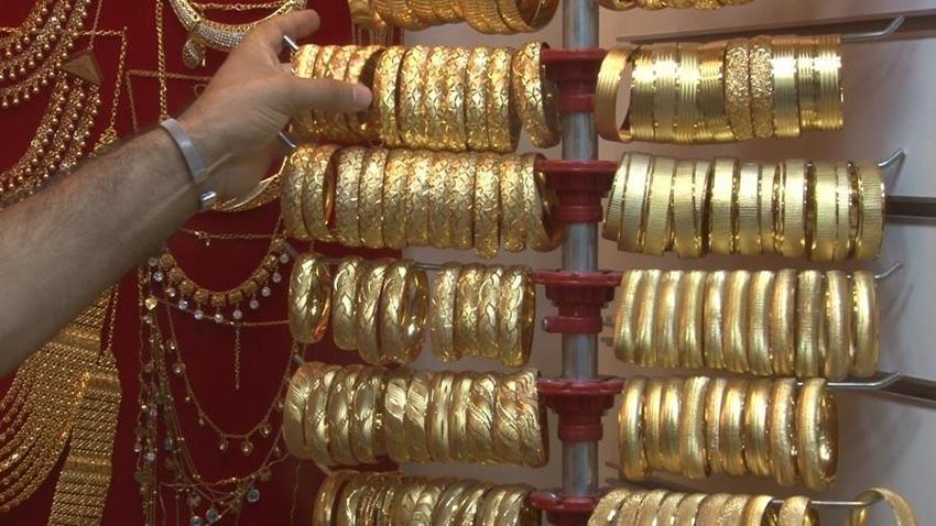 Fiyatları duyan akın etti! Kuyumcuda 800-900 bin TL'ye satılan Urfa Akıtması 20-30 bin TL'ye satılıyor