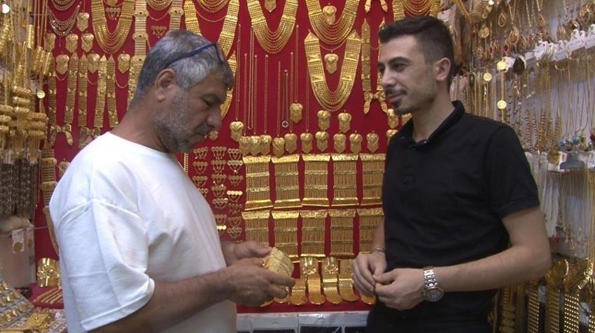 Fiyatları duyan akın etti! Kuyumcuda 800-900 bin TL'ye satılan Urfa Akıtması 20-30 bin TL'ye satılıyor