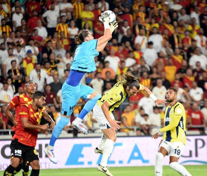 Göztepe Fenerbahçe maçında 2-0 öne geçen Kanarya galibiyeti koruyamadı