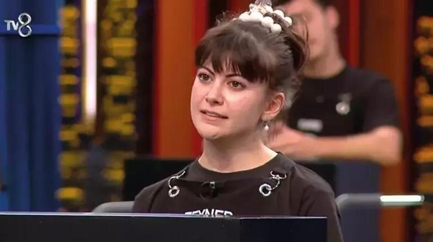 MasterChef'te elenen belli oldu! Kararı duyan Deniz yere yığıldı!