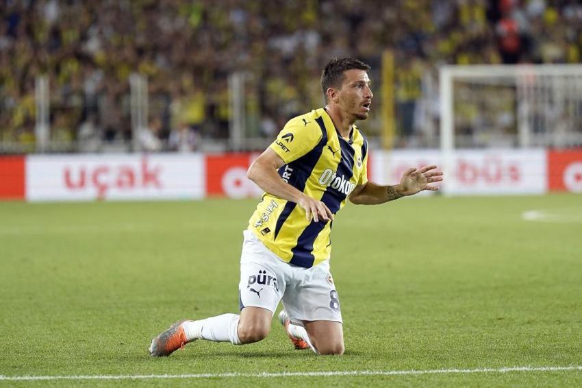 Mourinho istemedi! Cengiz Ünder, Ryan Kent, Krunic derken yıldız isim resmen Fenerbahçe'yi terk etti