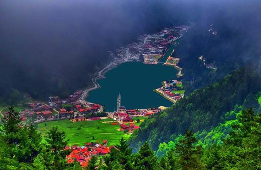 Tatil tercihleri değişti! Ege'ye gidemeyen Karadeniz'e koştu, 5 gece 7 bin TL