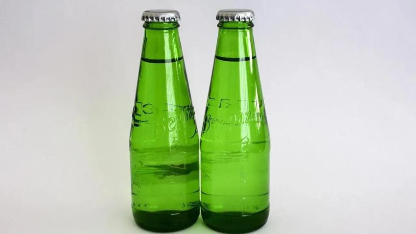 Maden suyuna 1 damla sirke atınca vücutta neler neler oluyor! İlk yudumda şifa damarlarınıza işliyor