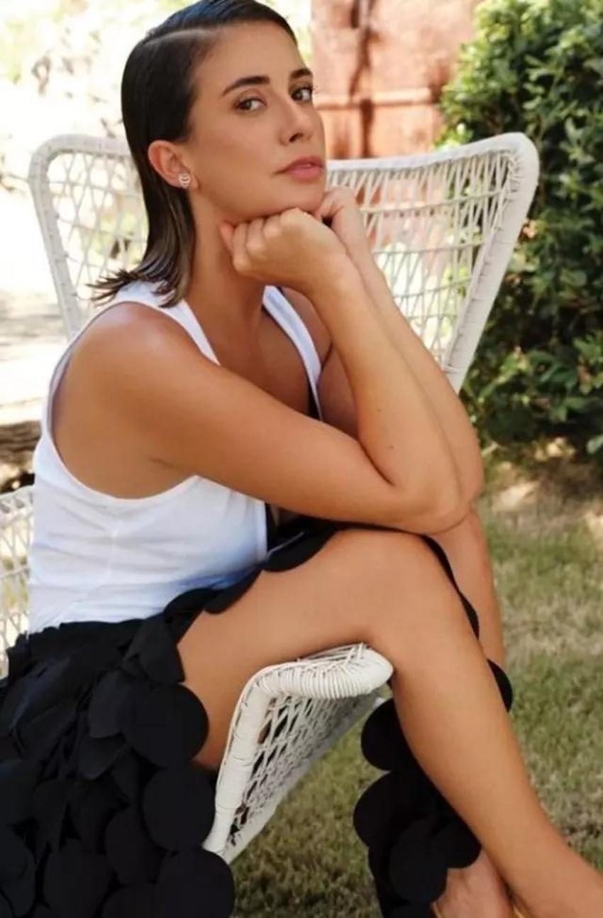 Buse Terim dergiye kapak oldu! Pozlarına yorum yağdı!