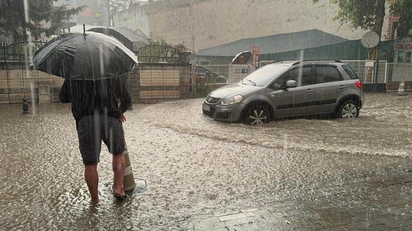 Meteoroloji 18 ili tek tek uyardı: Gök gürültülü sağanak yağışlar ve kuvvetli rüzgar geliyor