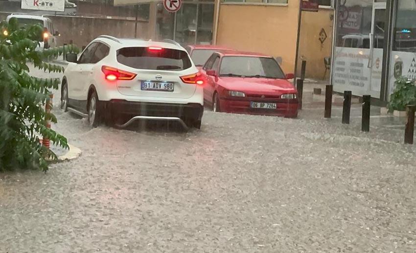 Meteoroloji 18 ili tek tek uyardı: Gök gürültülü sağanak yağışlar ve kuvvetli rüzgar geliyor
