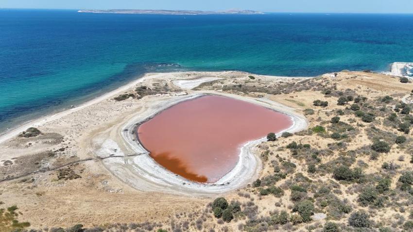 Çanakkale'de 2 bin yıllık antik liman göle dönüştü! Görenler inanamıyor, trafiğe kapatıldı