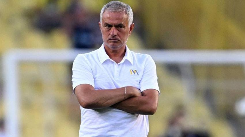Mourinho bir yıldızını daha Premier Lig ekibine kaptırıyor!