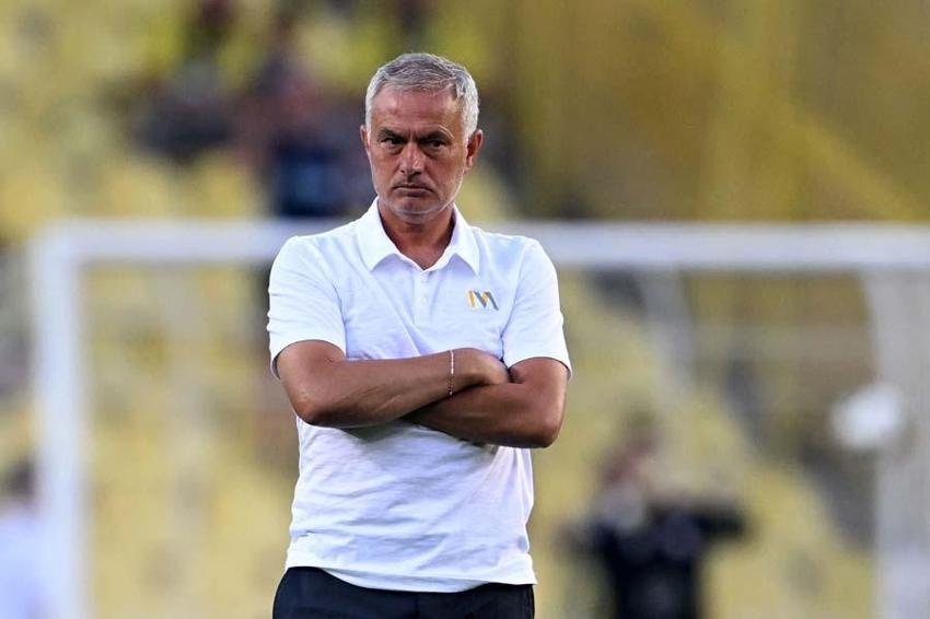 Mourinho bir yıldızını daha Premier Lig ekibine kaptırıyor!