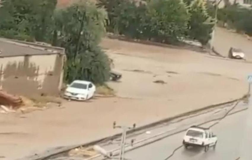 Meteoroloji'den birçok il için alarm verildi! Yollar göle döndü, ev ve iş yerlerini su bastı