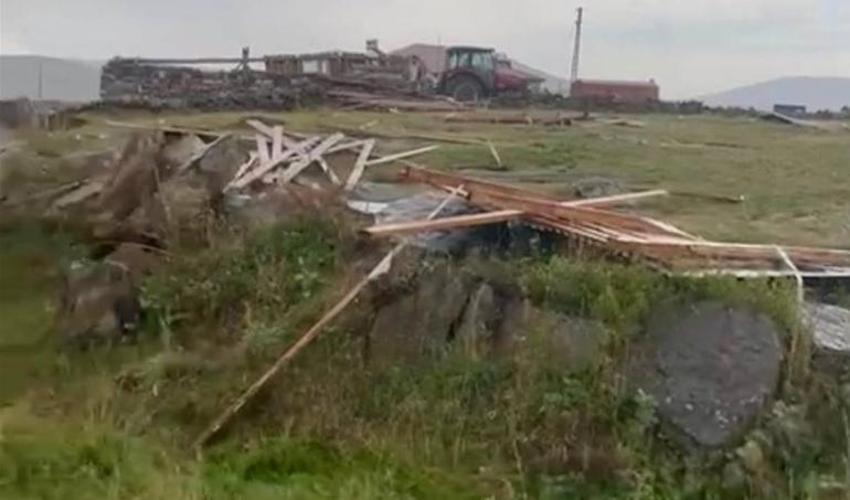 Meteoroloji'den birçok il için alarm verildi! Yollar göle döndü, ev ve iş yerlerini su bastı