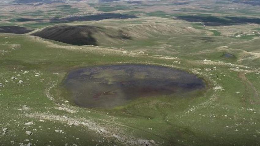 Sivas'ta Hititler'den kalan 3 bin 500 yıllık gölün son halini görenler inanamadı