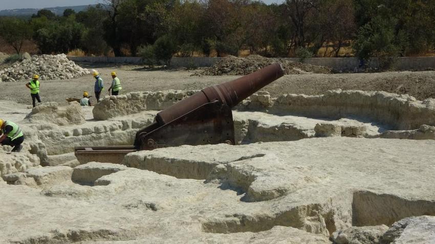 Çanakkale Savaşları'ndan kalan 109 yıllık top mevzileri bulundu! Mehmetçik, Çanakkale Boğazı'nı işte bu toplarla geçilmez yaptı