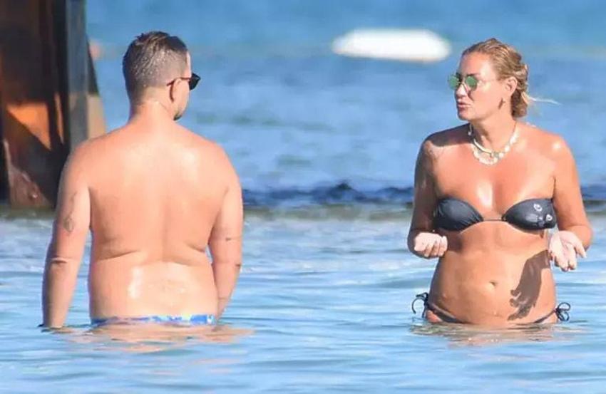 Pınar Altuğ kilo aldı! Bikinili görüntüsü şaşırttı