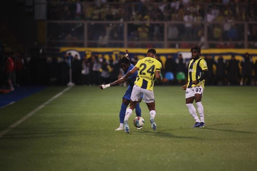 Amrabat, Medina derken Fenerbahçe'nin yeni orta sahası belli oldu! Ali Koç 15 milyon euroya transferi patlattı