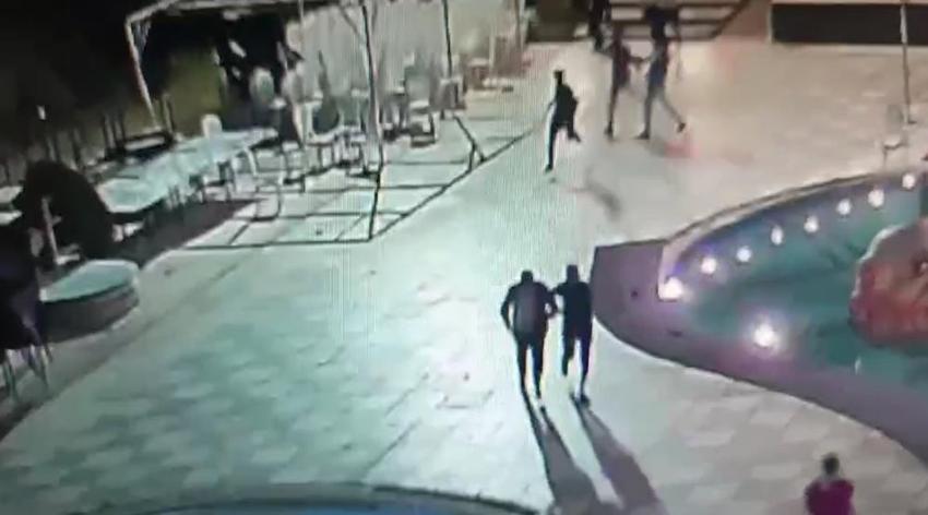 Düğün gecesi kabusa döndü! 15 arabayla 20 kişi gelip düğünü bastı: Damat yoğun bakımda