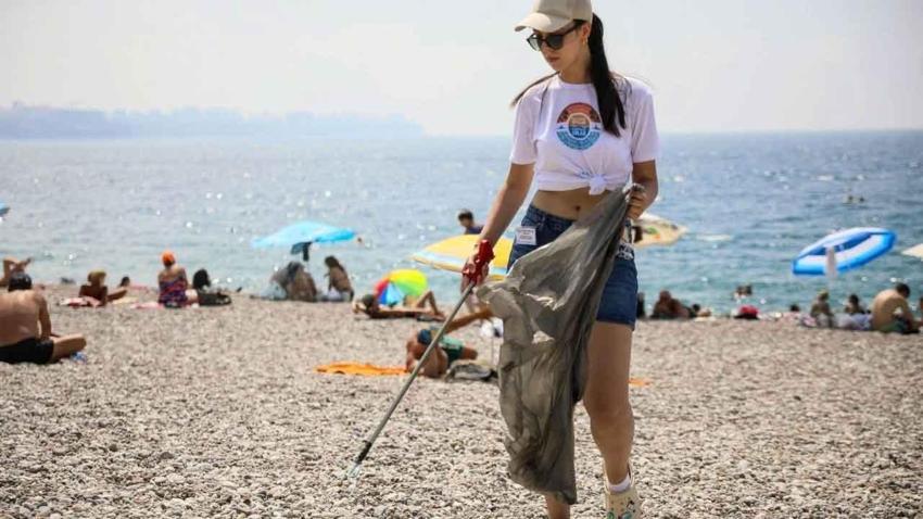 Antalya kıyılarında plastikle mücadele devam ediyor: Plastik kirliliği konusunda farkındalık yaratacak! Türkiye'den seçilen ilk proje oldu