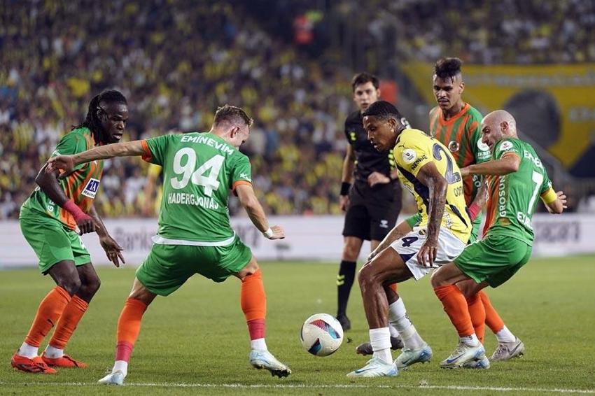 Fenerbahçe Alanyaspor maçında 3 puan 3 golle geldi