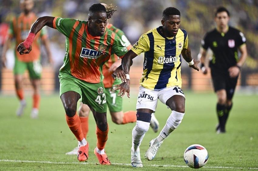 Fenerbahçe Alanyaspor maçında 3 puan 3 golle geldi