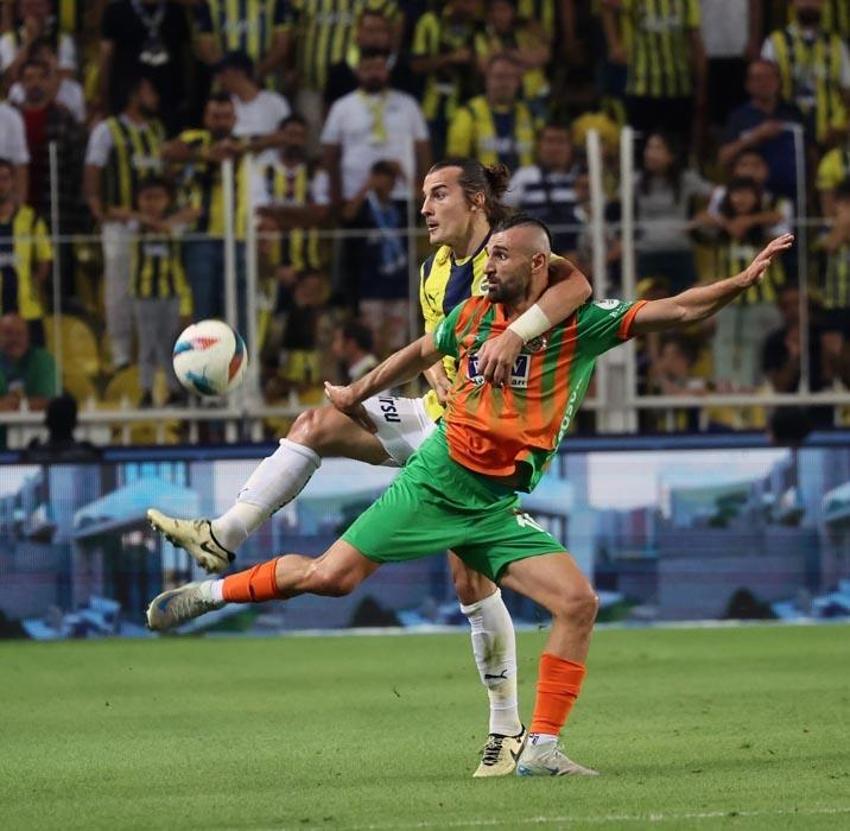 Fenerbahçe Alanyaspor maçında 3 puan 3 golle geldi