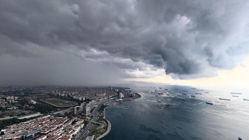 Sağanak yağışlar tüm yurdu etkileyecek! Meteoroloji ve AFAD'dan peş peşe uyarılar geldi: 2 ilde 'Turuncu', 22 ilde 'Sarı' kod ile yağış uyarısı yapıldı