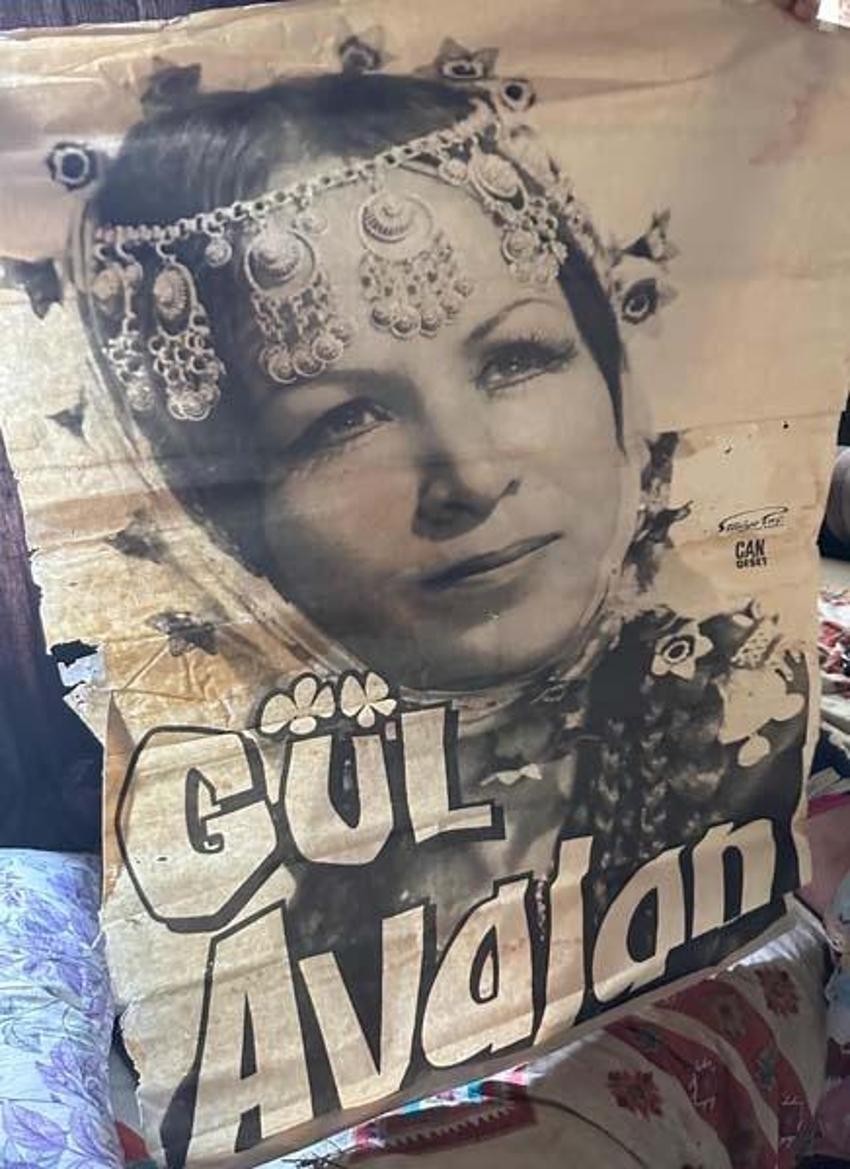 Adana'da eski ses sanatçısı önce arazisinden oldu, ardından deprem mağduru oldu
