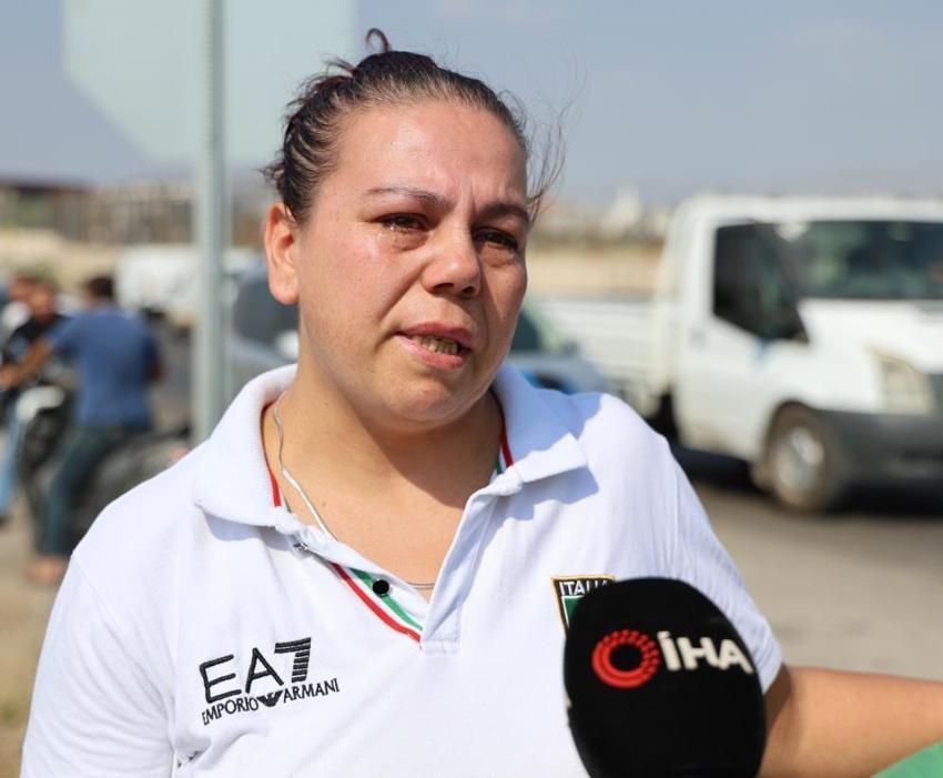 Başkalarının canı yanmasın diye nöbet tutuyor! Evlatlarının öldüğü yerden bir an olsun ayrılmıyorlar