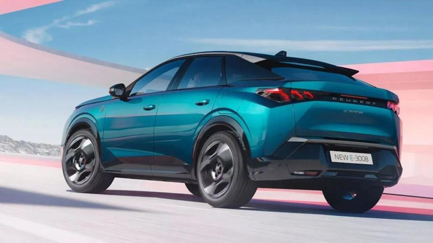 Yola çıkmak için gün sayan Peugeot 3008 Türkiye'de; Fiyatı şimdiden olay oldu