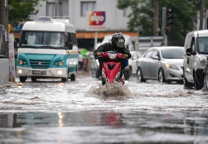 Meteoroloji son dakika uyardı! İstanbul dahil birçok ilde günlerce yağacak