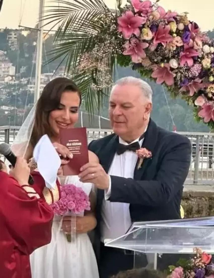 Evliliklerinin 10. yılında nikah tazelediler! Sembolik olarak takı töreni yapıldı