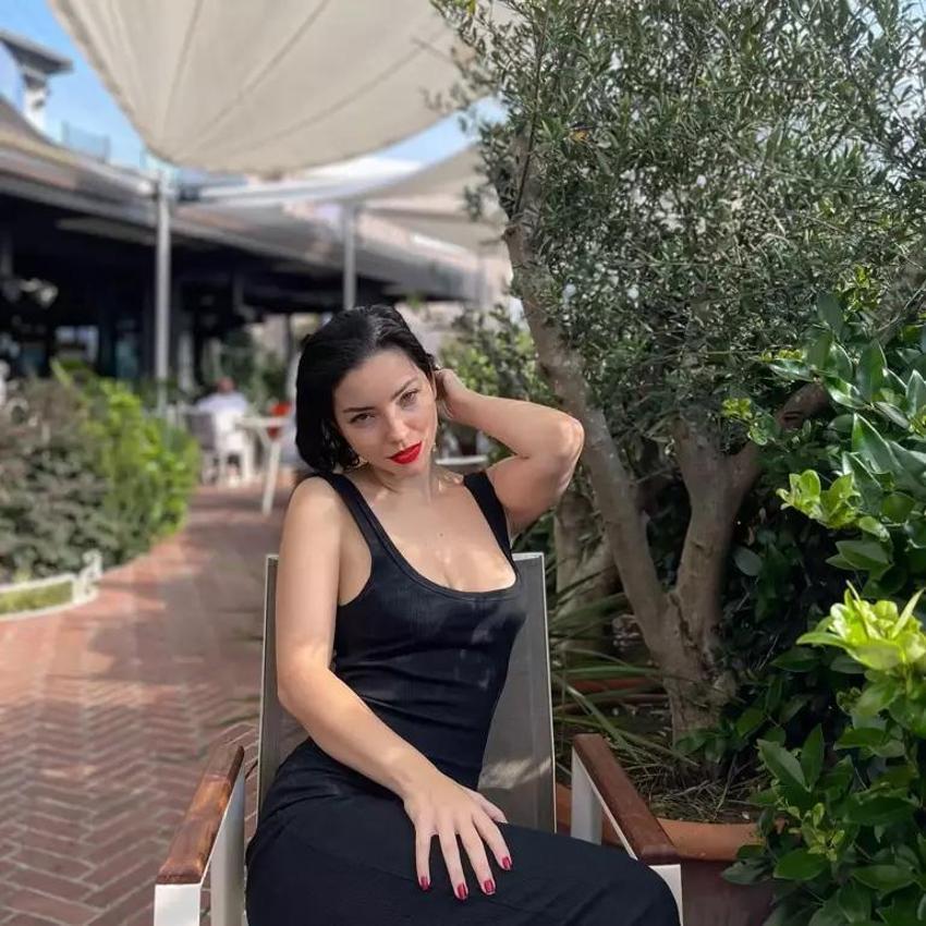Merve Boluğur'un Bebek keyfi yarım kaldı! İkramdan rahatsız oldu, mekanı terketti