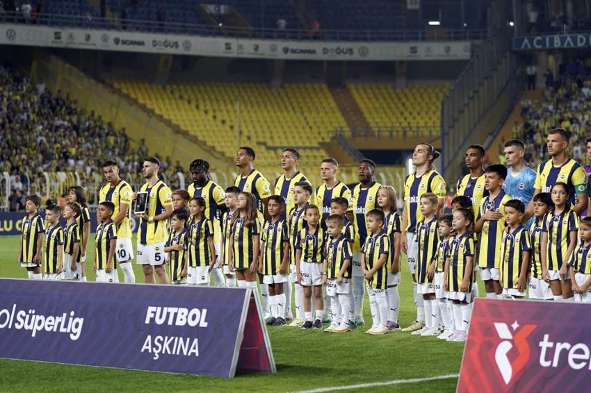 Fenerbahçe'de sol bek transferi yattı! Osimhen sonrası ortalık karıştı, Ali Koç İngiliz yıldıza rest çekti