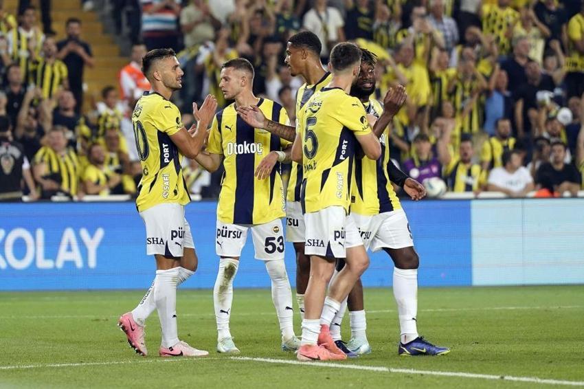 Fenerbahçe'de sol bek transferi yattı! Osimhen sonrası ortalık karıştı, Ali Koç İngiliz yıldıza rest çekti