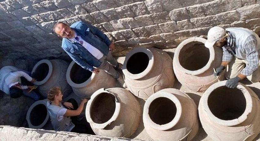 Ani Ören Yeri'nde Büyük Selçuklu dönemine ait erzak deposu ortaya çıkarıldı