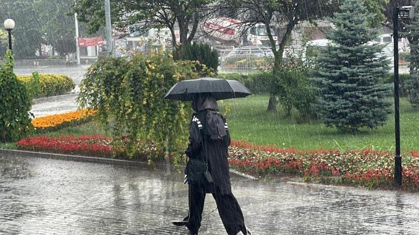 Son hava tahmin raporu Meteoroloji tarafında açıklandı, 16 şehir için sağanak yağış uyarısı geldi