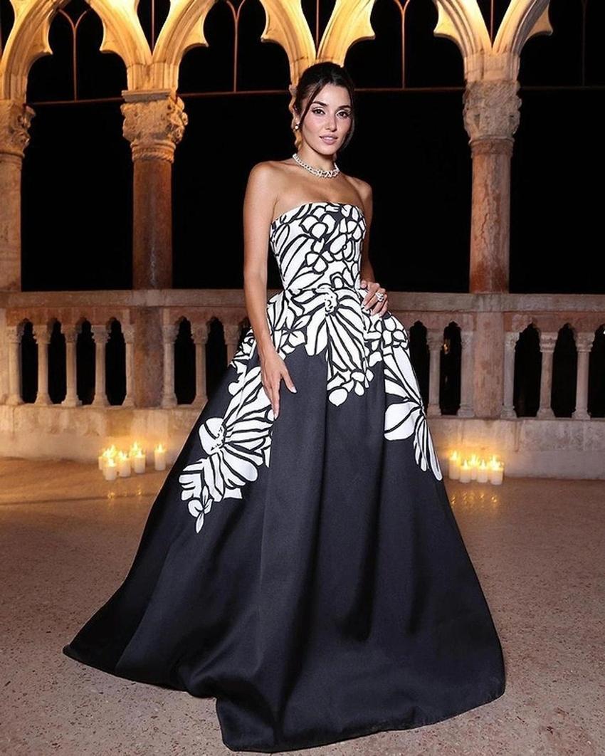 Hande Erçel, Venedik Film Festivali’ndeki tarzı eleşti aldı! Her detayı sınıfta kaldı