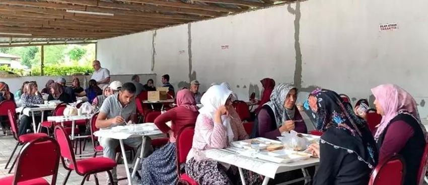 Safiye Soyman oğlu için köyde mevlit okuttu