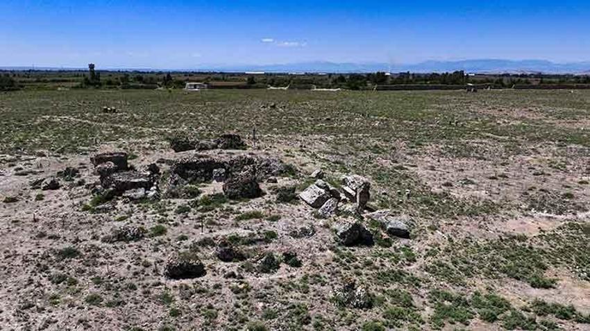 Anavarza Antik Kenti'nde çalışmalar hızlandı, kazılar 9 farklı nokta daha başlatılacak