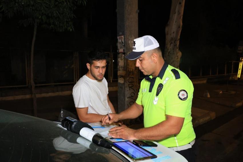 Adana'da asayiş uygulaması: Kural tanımayan sürücülere 2 milyon 145 bin TL ceza kesildi