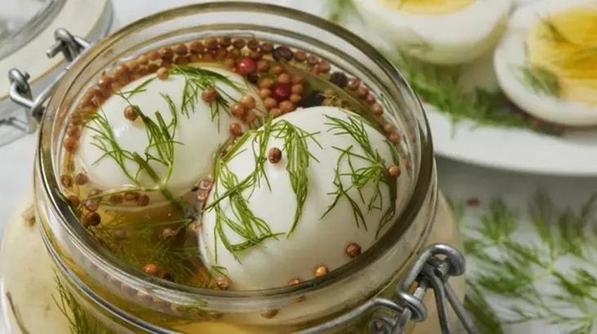 Turşusu yapıldığında tadına doyum olmayan besinler! Salatalığı unutun