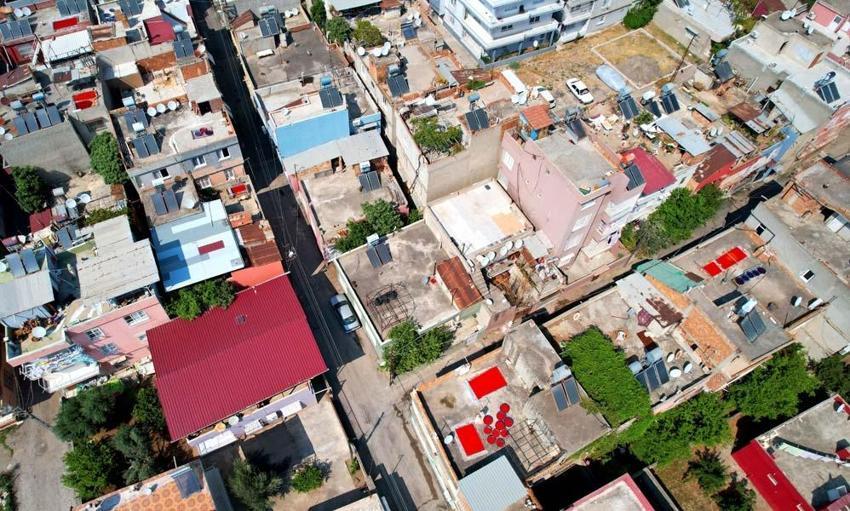 Adana'da salça sezonu başladı, damlar kızardı! Kilo fiyatı 15 liradan satılıyor
