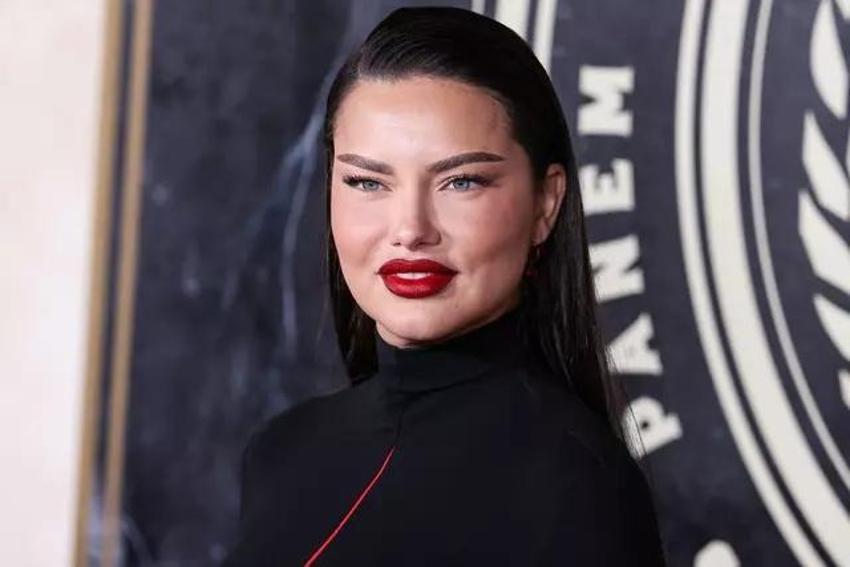 Adriana Lima özüne dönmüş! Son halini görenler şaştı kaldı