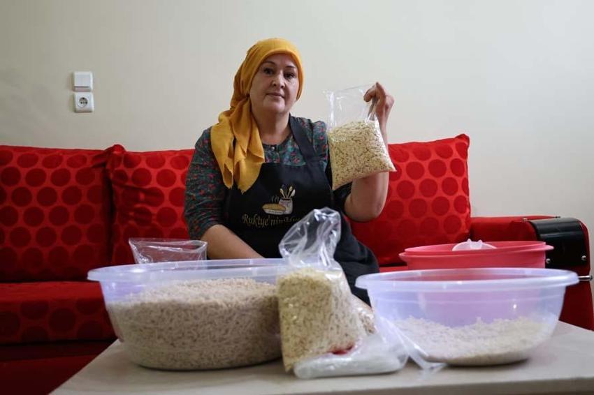 Severek yediği hamur işi gelir kapısı oldu! Kapış kapış satılıyor