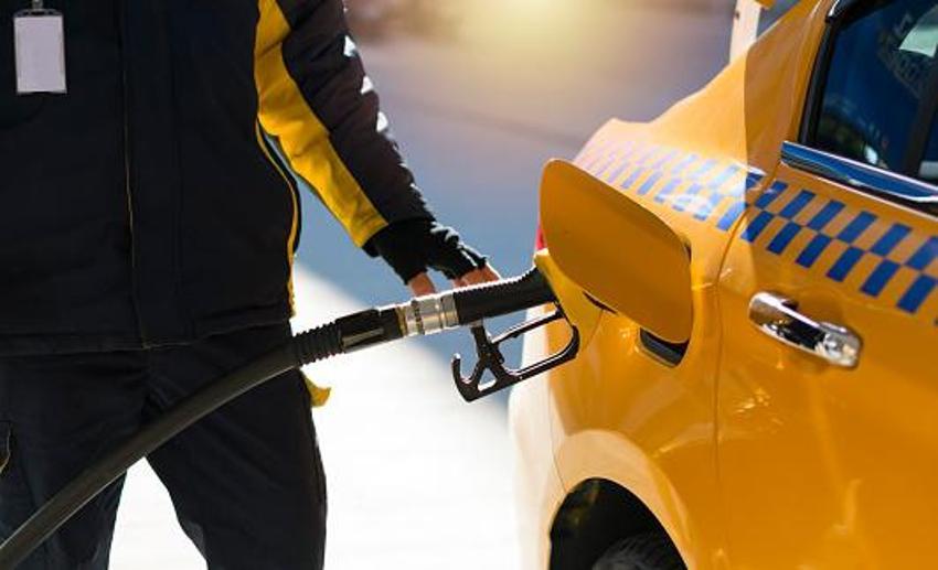 Brent petrol sert düştü! Motorine indirim geldi